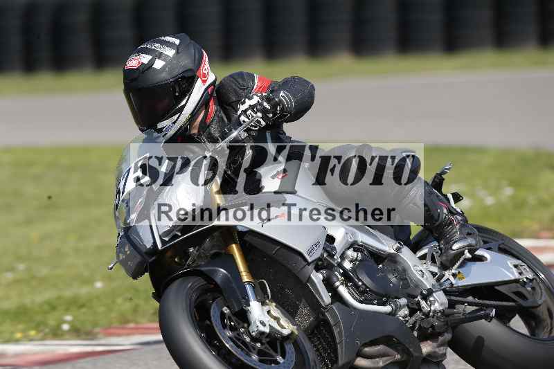 /44 09.08.2025 Plüss Moto Sport ADR/Einsteiger/575
